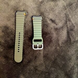 Samsung S7 watch band, only worn for two days.